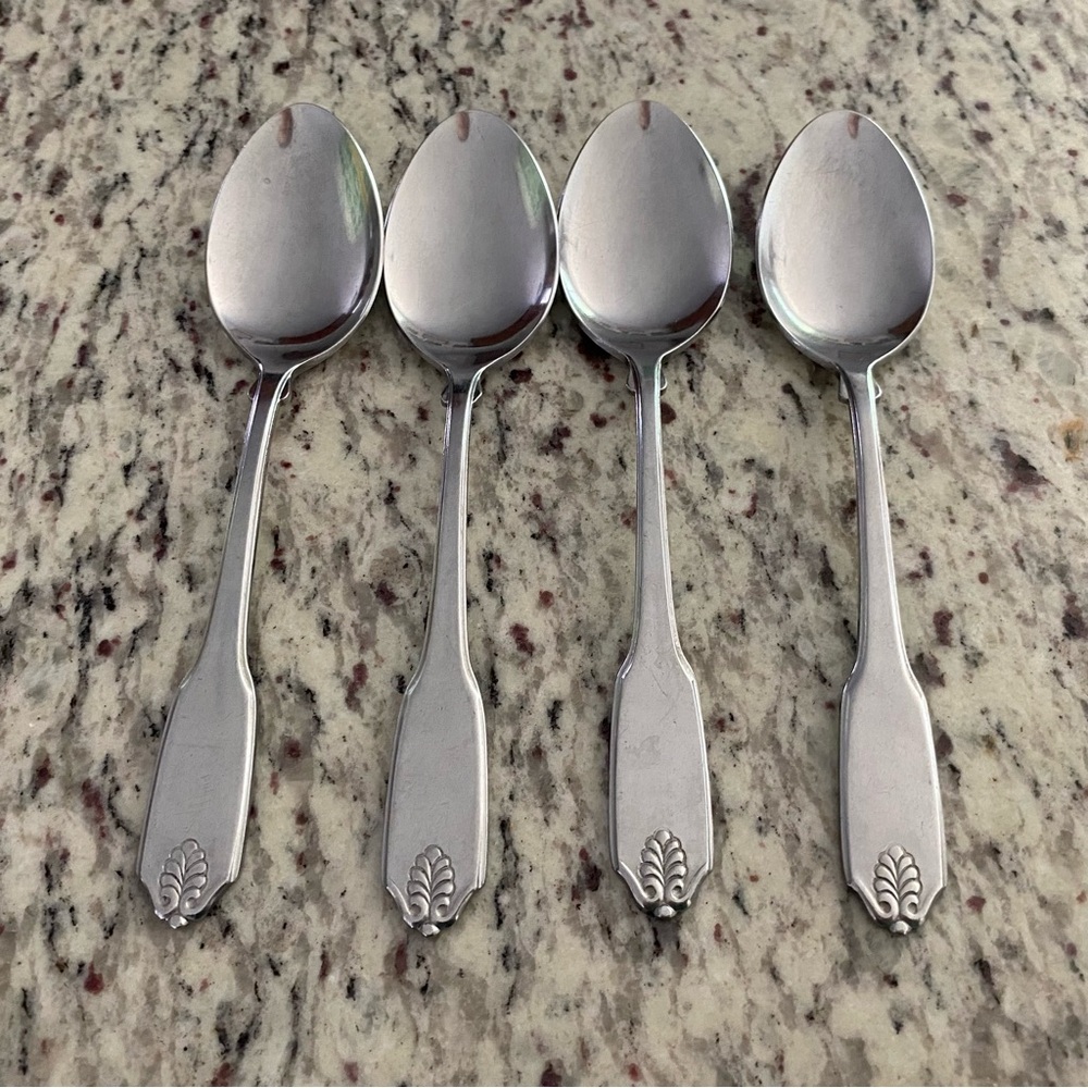 Rogers stainless steel soup spoons set of 4 acanthus leaves Korea flatware silve